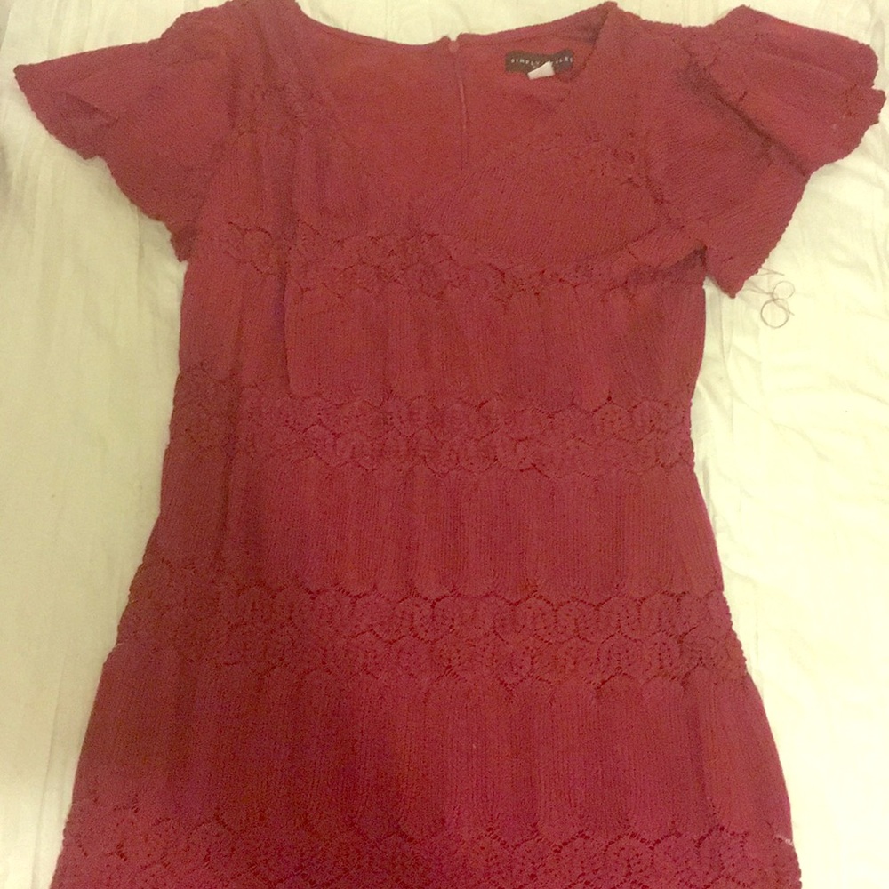 Simply Styled Small burgundy dress